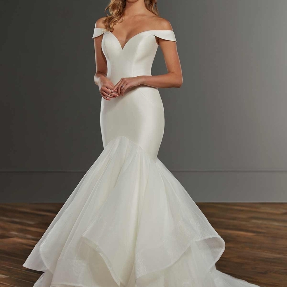 Martina Liana Off-Shoulder Ivory Mermaid Wedding Dress size 14 NWOT